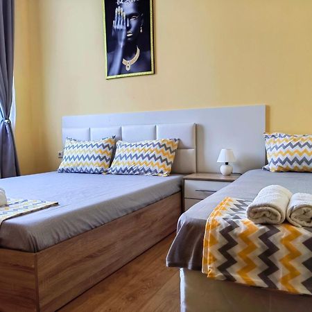 Pool Apartment Amadeus Lux Napospart Szoba fotó