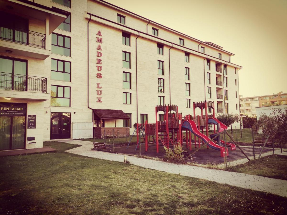 Pool Apartment Amadeus Lux Napospart Kültér fotó
