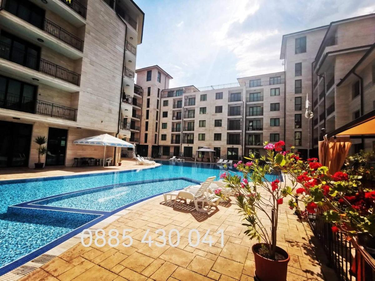 Pool Apartment Amadeus Lux Napospart Kültér fotó