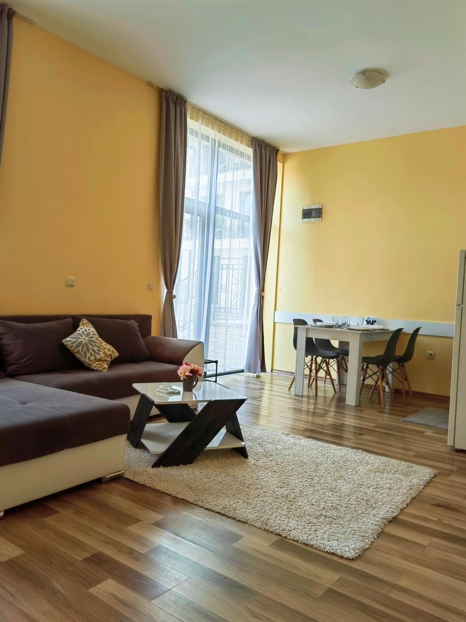 Pool Apartment Amadeus Lux Napospart Szoba fotó
