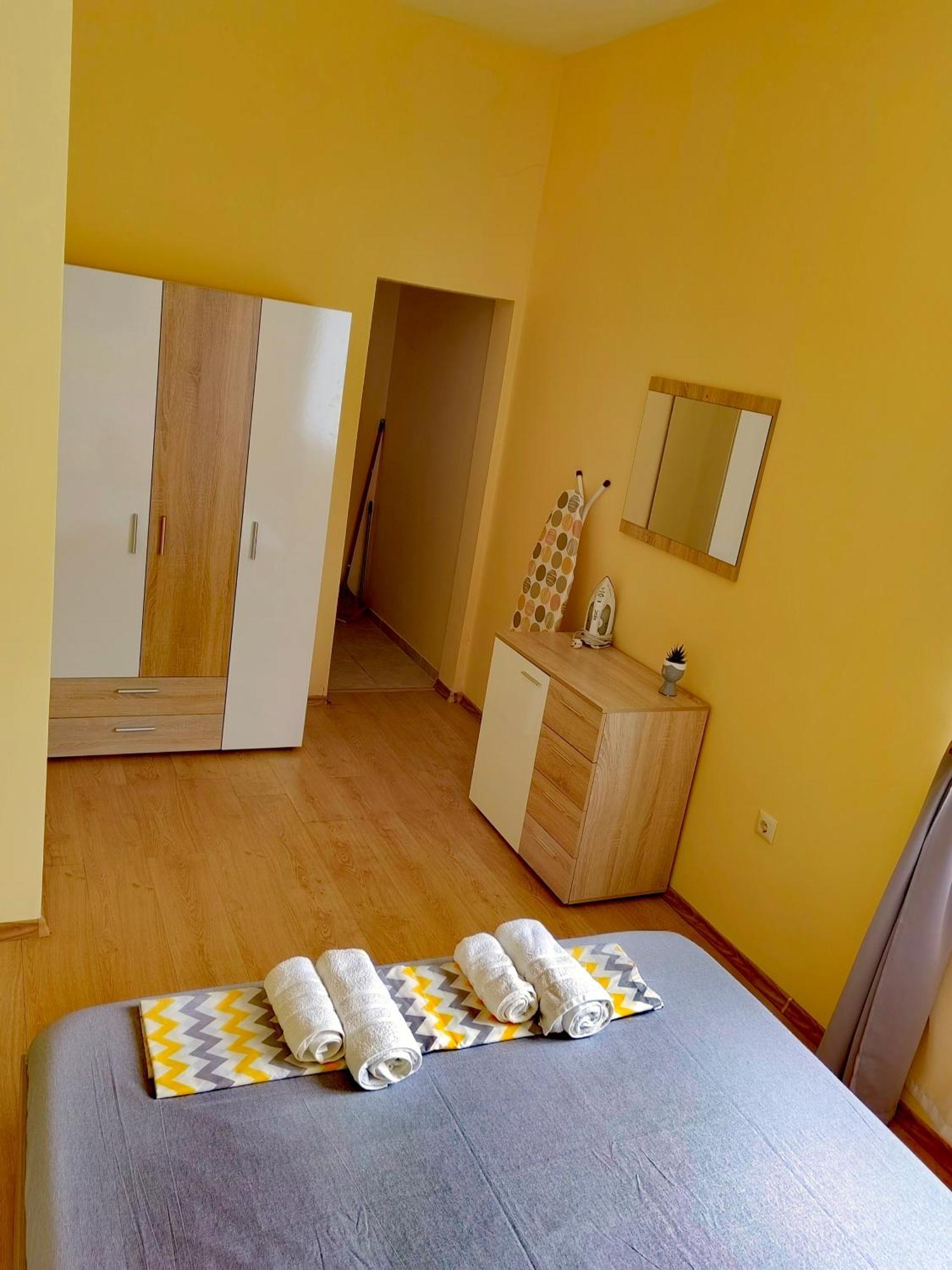 Pool Apartment Amadeus Lux Napospart Szoba fotó